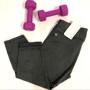 Salar Solid PowerHold Capri - NWT